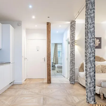 Appartement Tendance Avec 1 à Montorgueil Paris